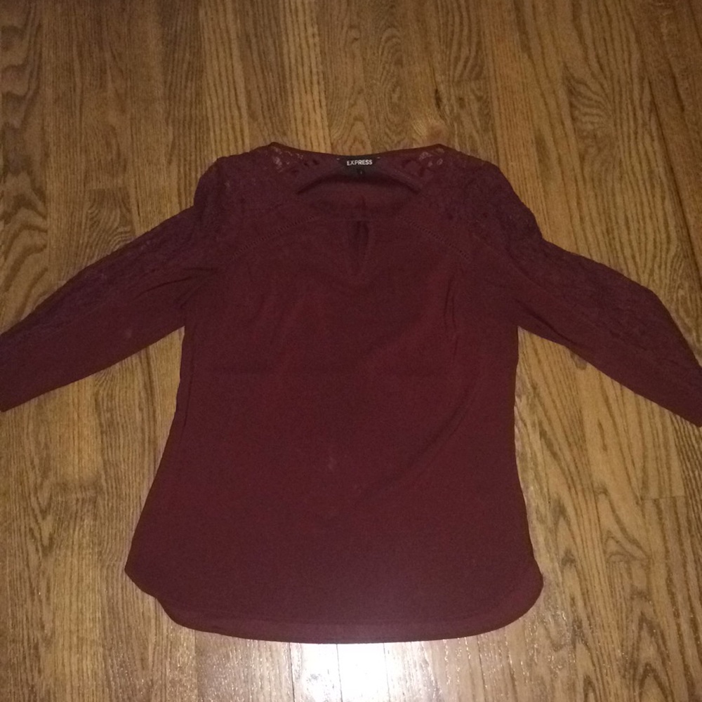 Quarter sleeve dress shirt